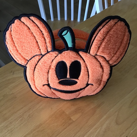 Stoney Clover Lane x Mickey Mouse Pumpkin Crossbody Bag - Picture 2 of 9